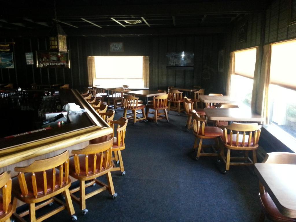 Old Towne Motel Westby Ngoại thất bức ảnh